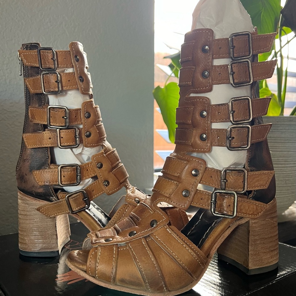 Freebird Tan Heeled  Boots - Picture 8 of 11